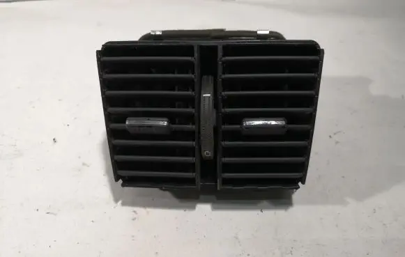 Opel Zafira B Rear air vent grill 13144753