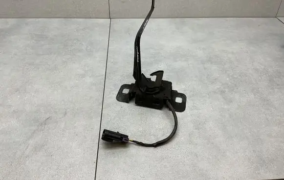 Opel Mokka Engine bonnet/hood lock/latch loop/hook 