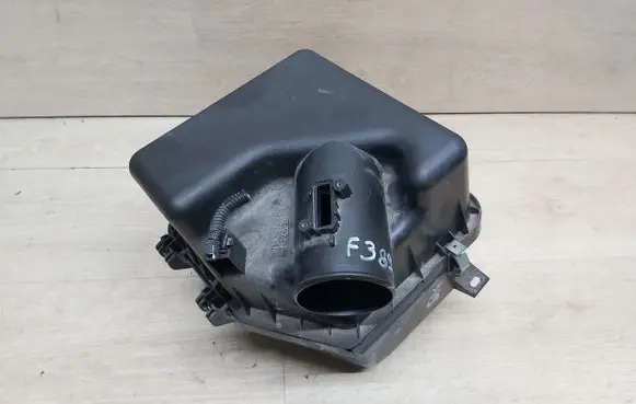 Toyota RAV 4 (XA40) Air filter box cover 