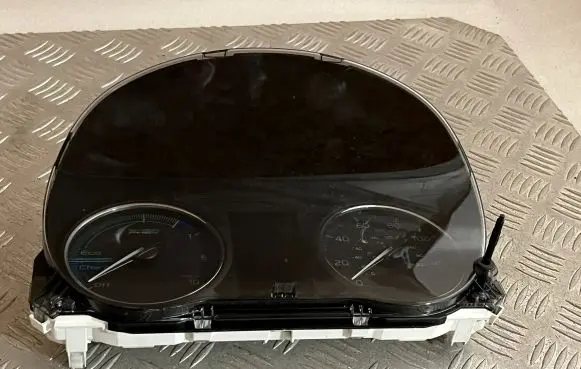 Mitsubishi Outlander Speedometer (instrument cluster) 8100C659