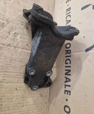 Volkswagen Golf II Engine mounting bracket 191199354C