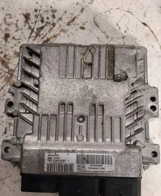 Peugeot 308 Engine control unit/module 9666571380 9678686080 S180075002