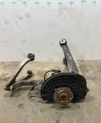 Maserati Quattroporte Front wheel hub spindle knuckle