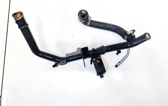 Audi A4 S4 B5 8D Engine coolant pipe/hose 028121065l