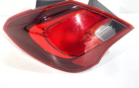 Opel Corsa E Rear/tail lights 39012621