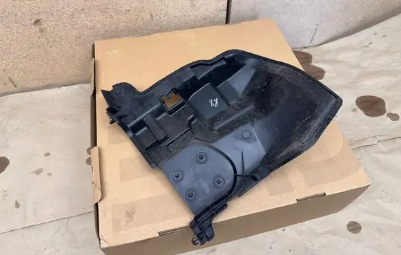 Lexus RX 450H Intercooler air guide/duct channel 5329348160