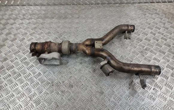 Jaguar F-Pace Muffler pipe connector clamp HK835E218JB