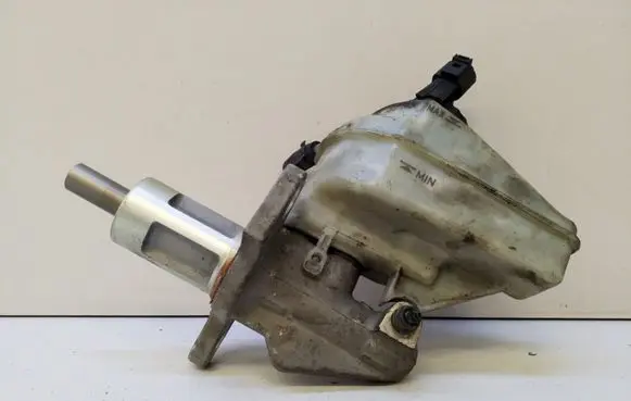 Audi A3 S3 A3 Sportback 8P Master brake cylinder 03350886361