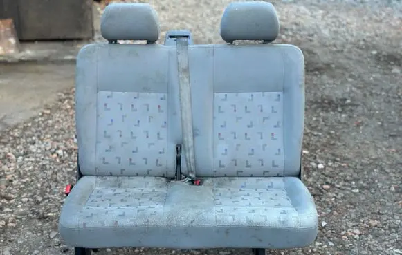 Volkswagen Transporter - Caravelle T5 Second row seats 