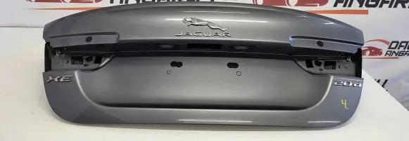 Jaguar XE Tailgate/trunk/boot lid JACUAR