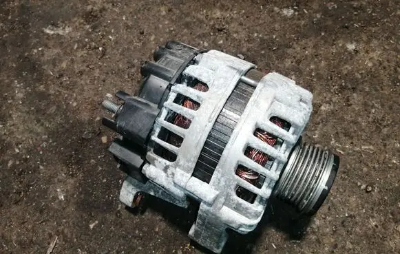 Buick Encore I Generator/alternator 13597226