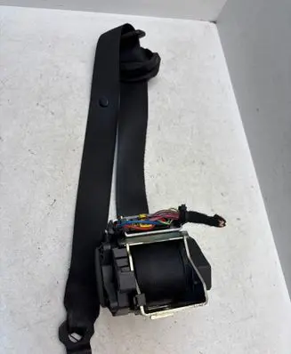 Mercedes-Benz CLS C219 Front seatbelt 609098200A G243U542121 602208200