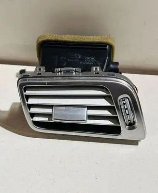Mercedes-Benz CLS C218 X218 Dashboard side air vent grill/cover trim A2188300954 A2188300154