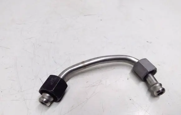 Opel Grandland X Fuel injector supply line/pipe 19220M0611