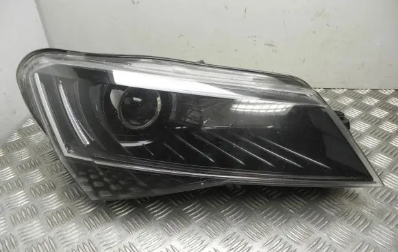 Skoda Superb B8 (3V) Headlight/headlamp 3V1941016A