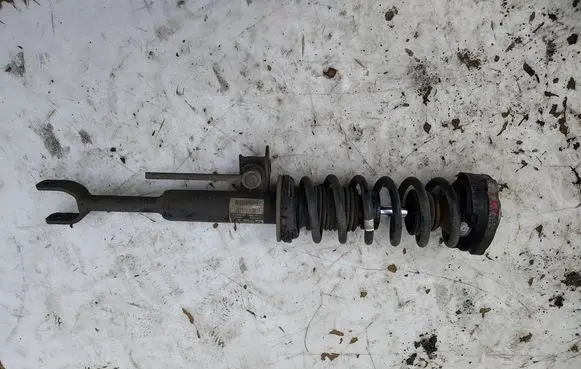 BMW 5 GT F07 Front shock absorber with coil spring 6859358