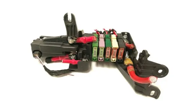 Mercedes-Benz ML W166 Fuse module A0009820123