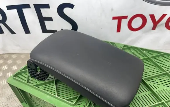 Lexus RX 450H Armrest