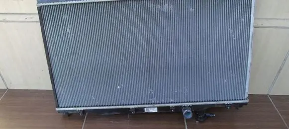 Honda CR-V Coolant radiator MF2220001172