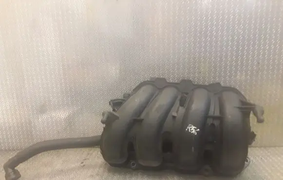 Mini One - Cooper Coupe R56 Intake manifold 7528172