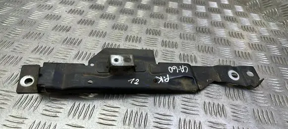 Volvo S90, V90 Fender mounting bracket