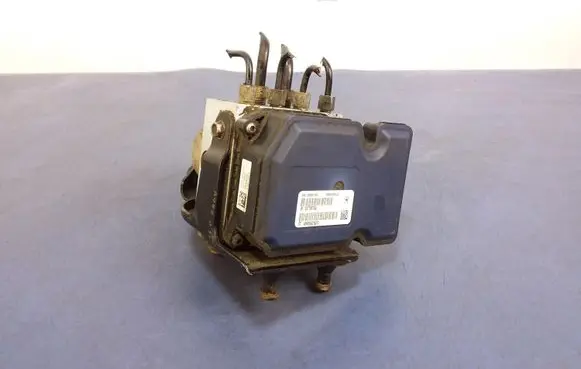 Jeep Grand Cherokee ABS Pump 04779975AL