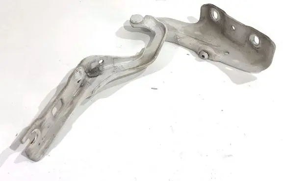 Skoda Fabia Mk3 (NJ) Engine bonnet/hood hinges 6V0823302
