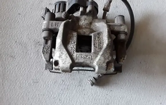 Ford Focus Rear brake caliper JX612D253B