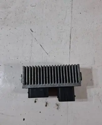 Renault Master III Glow plug pre-heat relay 8200558438A