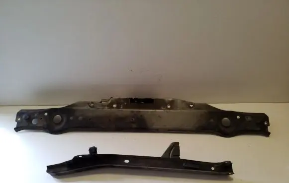 Lexus RX 330 - 350 - 400H Top upper radiator support slam panel