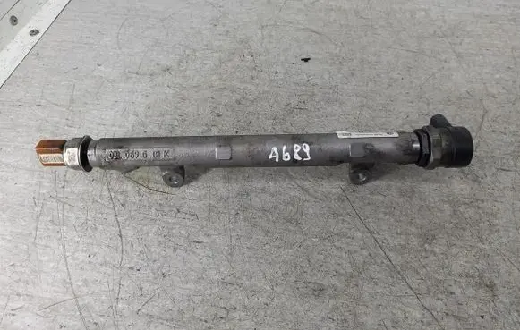 Volkswagen PASSAT B6 Fuel main line pipe 03L130089