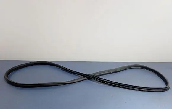 Ford Mondeo MK IV Front door rubber seal 