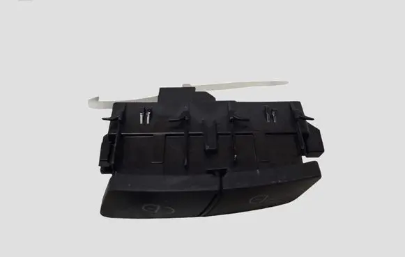 Mercedes-Benz E W212 Central locking switch button A2049058402