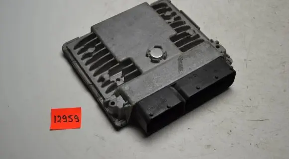 Volkswagen Polo V 6R Engine control unit/module 03F906070FJ 5WP44729