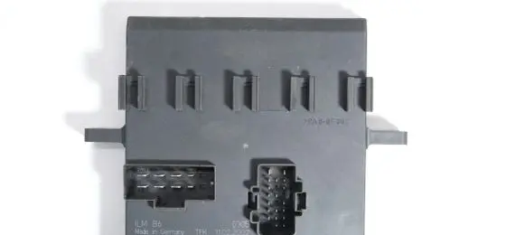 Audi A4 S4 B7 8E 8H Comfort/convenience module 8E0907279E