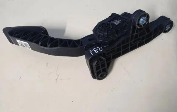 Hyundai Ioniq Accelerator throttle pedal 32700G2920 35191G2100 32728G2900