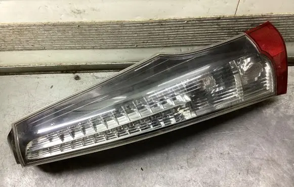 Mitsubishi Grandis Rear/tail lights