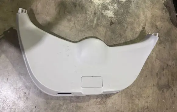 Nissan Leaf I (ZE0) Tailgate trim 909013NA0A