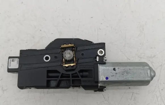 Mitsubishi Outlander Sunroof motor/actuator 5855A065