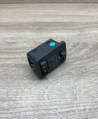 Lancia Kappa Wing mirror switch C063SWITCH