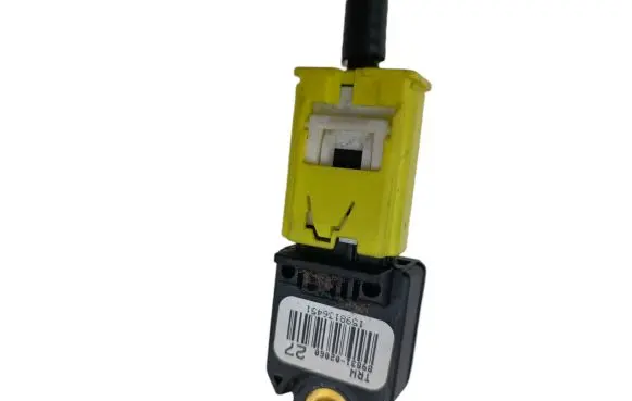Toyota Auris 150 Airbag deployment crash/impact sensor 8983102060