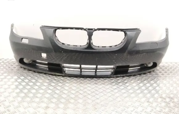BMW 5 E60 E61 Front bumper 7033694