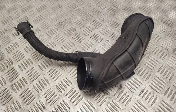BMW 3 F30 F35 F31 Air intake duct part 7807493 7812059 13717812059