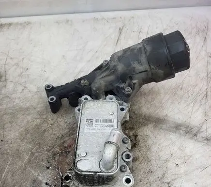 Mercedes-Benz Vito Viano W639 Oil filter mounting bracket A6511800665 7036413702 U7902004