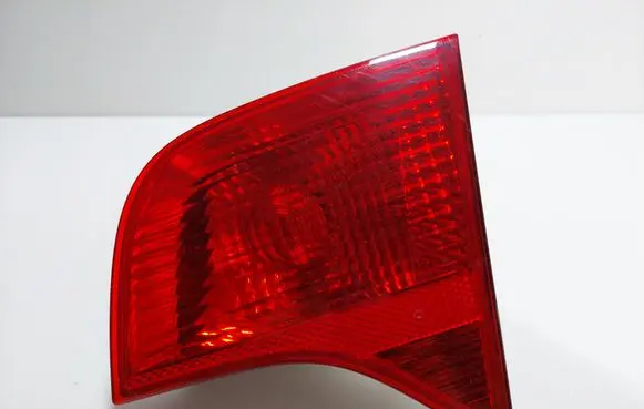 Audi A4 S4 B7 8E 8H Tailgate rear/tail lights 8E5945094A