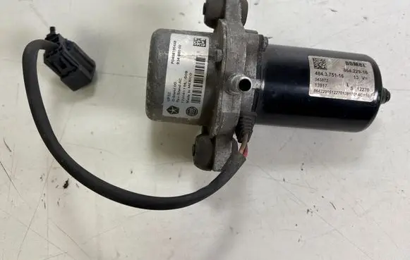 Dodge Durango III Vacuum pump P04581954AB