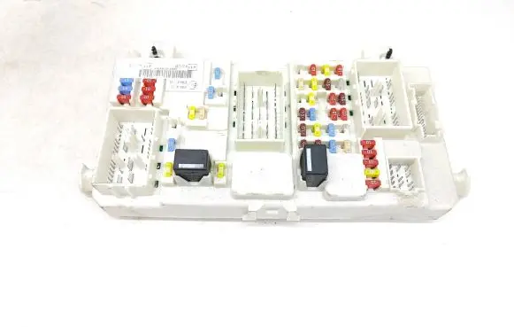 Ford Focus Comfort/convenience module 7M5T14A073DF 8M5T14014LNC