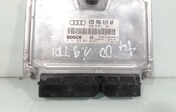 Audi A4 S4 B5 8D Engine control unit/module 038906019AN 0281010094