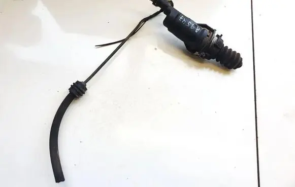 Peugeot 406 Clutch master cylinder