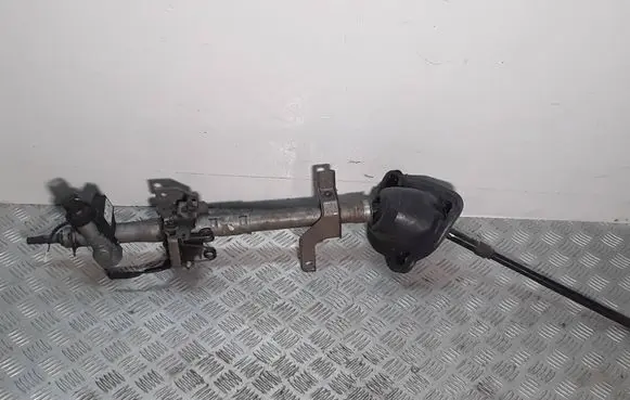 Nissan Patrol Y61 Steering wheel axle